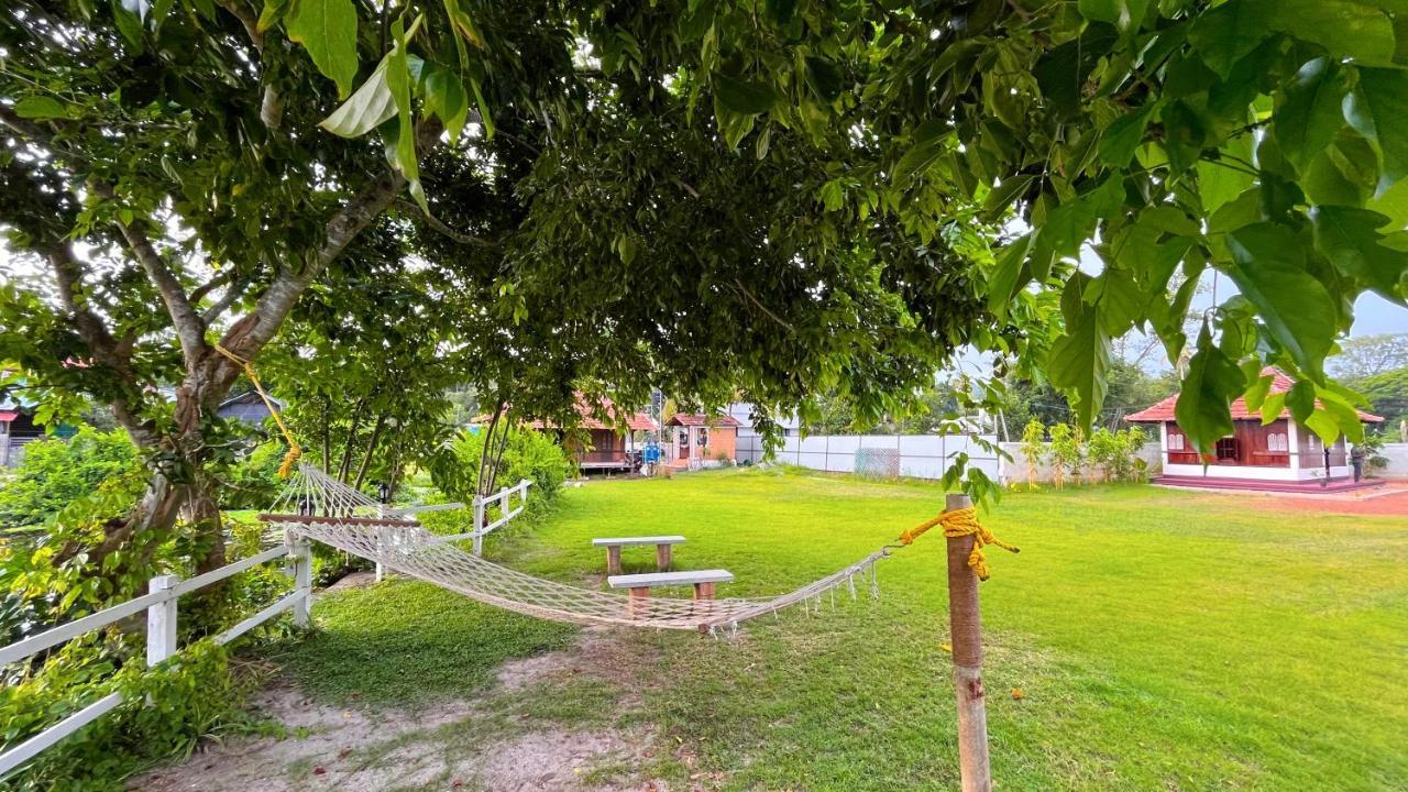 Gypsea Marari Bed and Breakfast Alappuzha Buitenkant foto